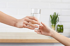 關(guān)鍵時(shí)刻，喝水很重要！科學(xué)飲水的小攻略